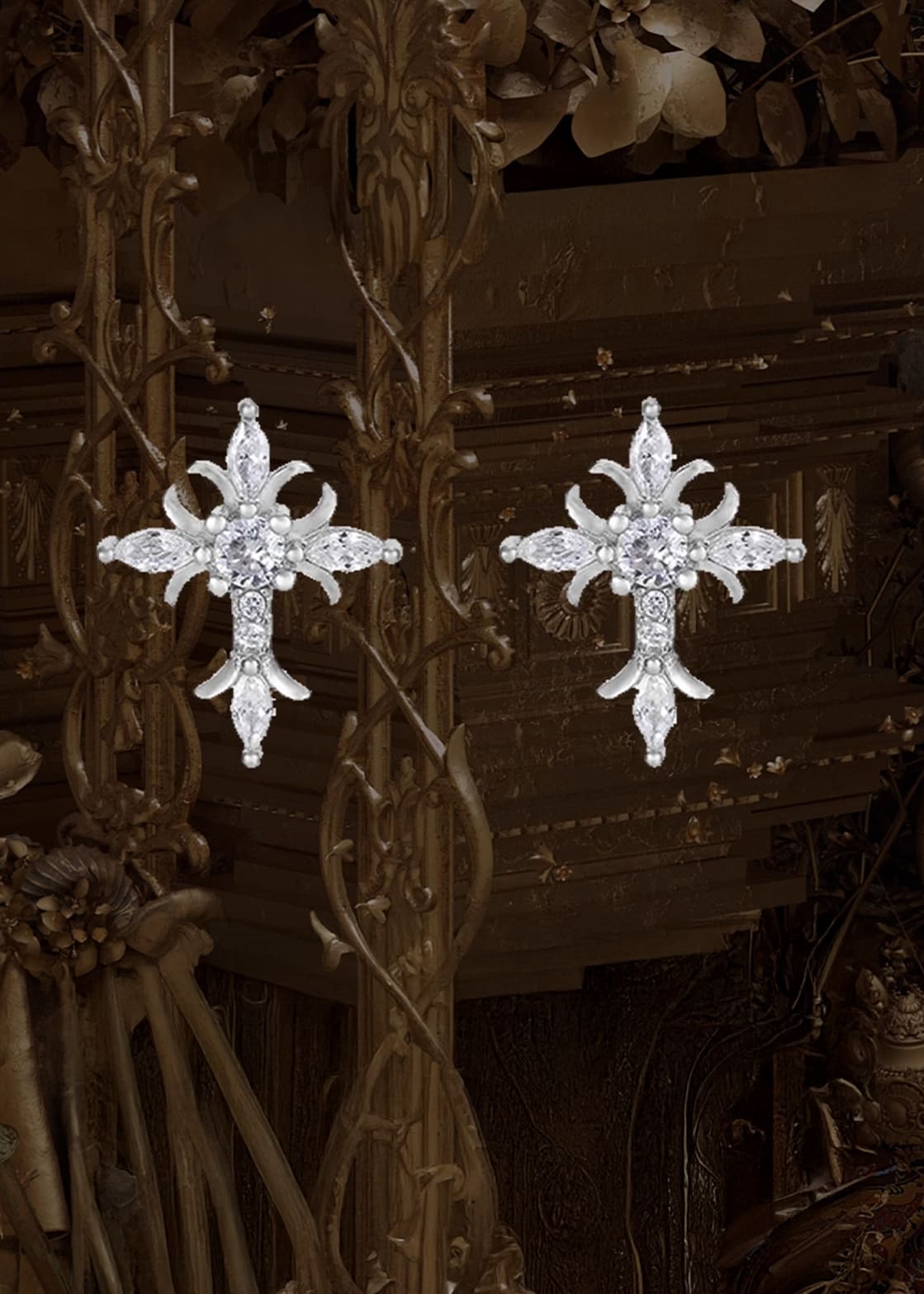 Laurel Cross Stud Earrings