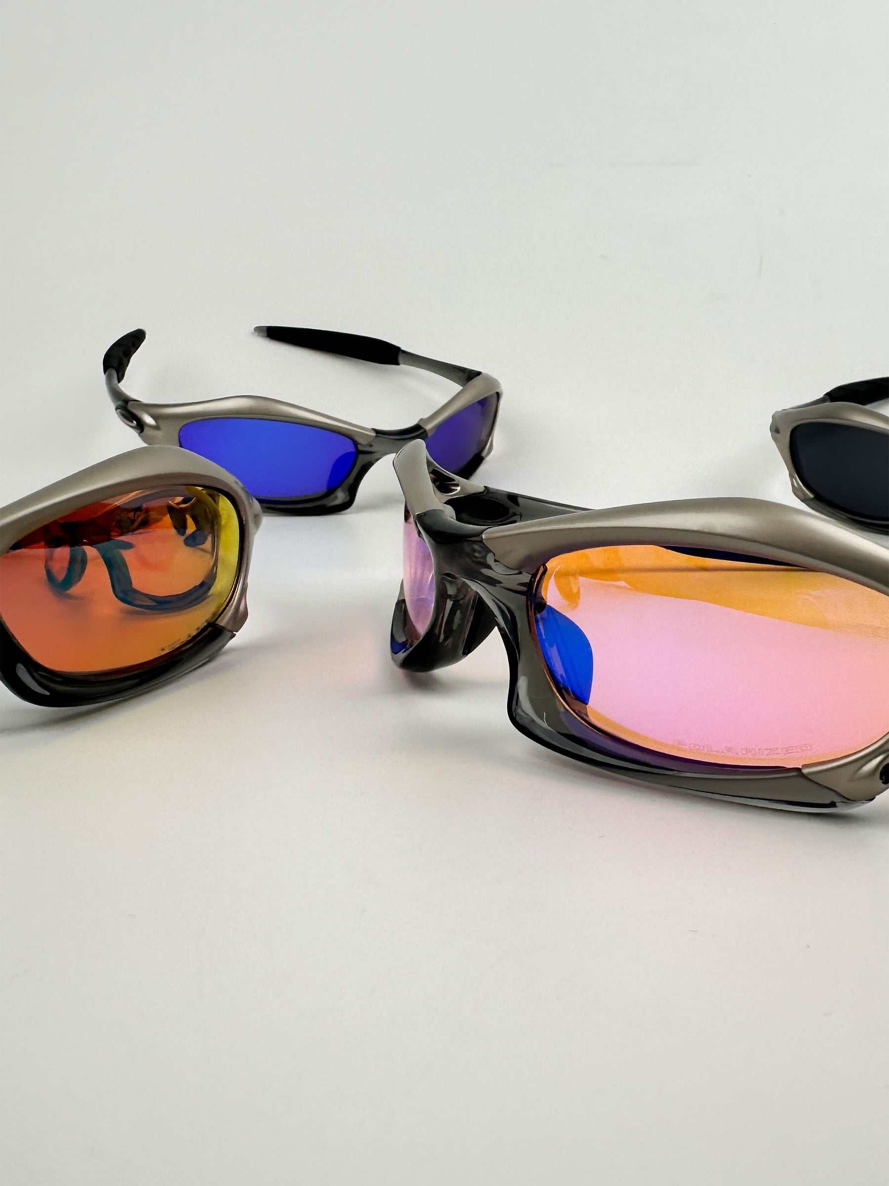 ARCHIVE - 01 SILVER EDITION