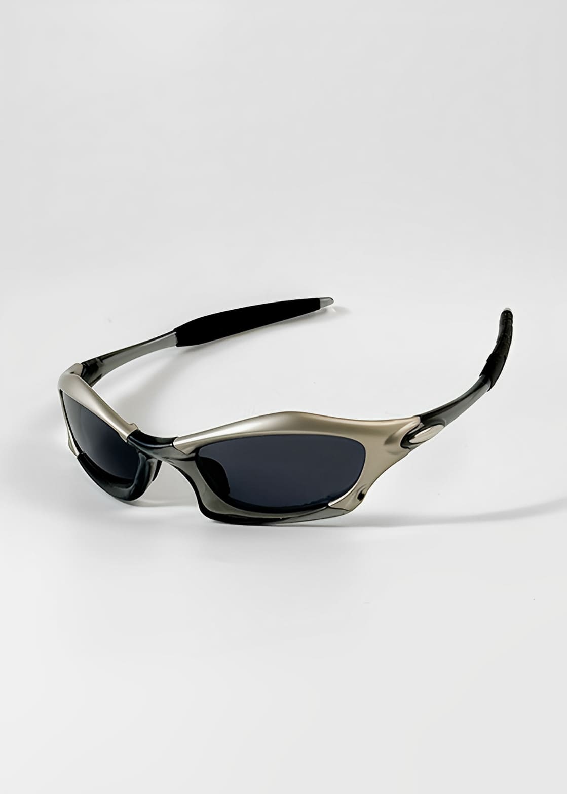 ARCHIVE - 01 SILVER EDITION